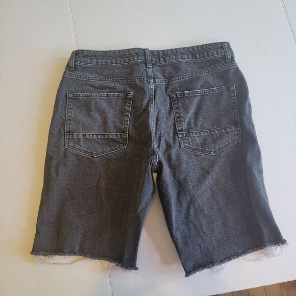 Asos Design Black Washed Denim Shorts Size 34 - Picture 3 of 8